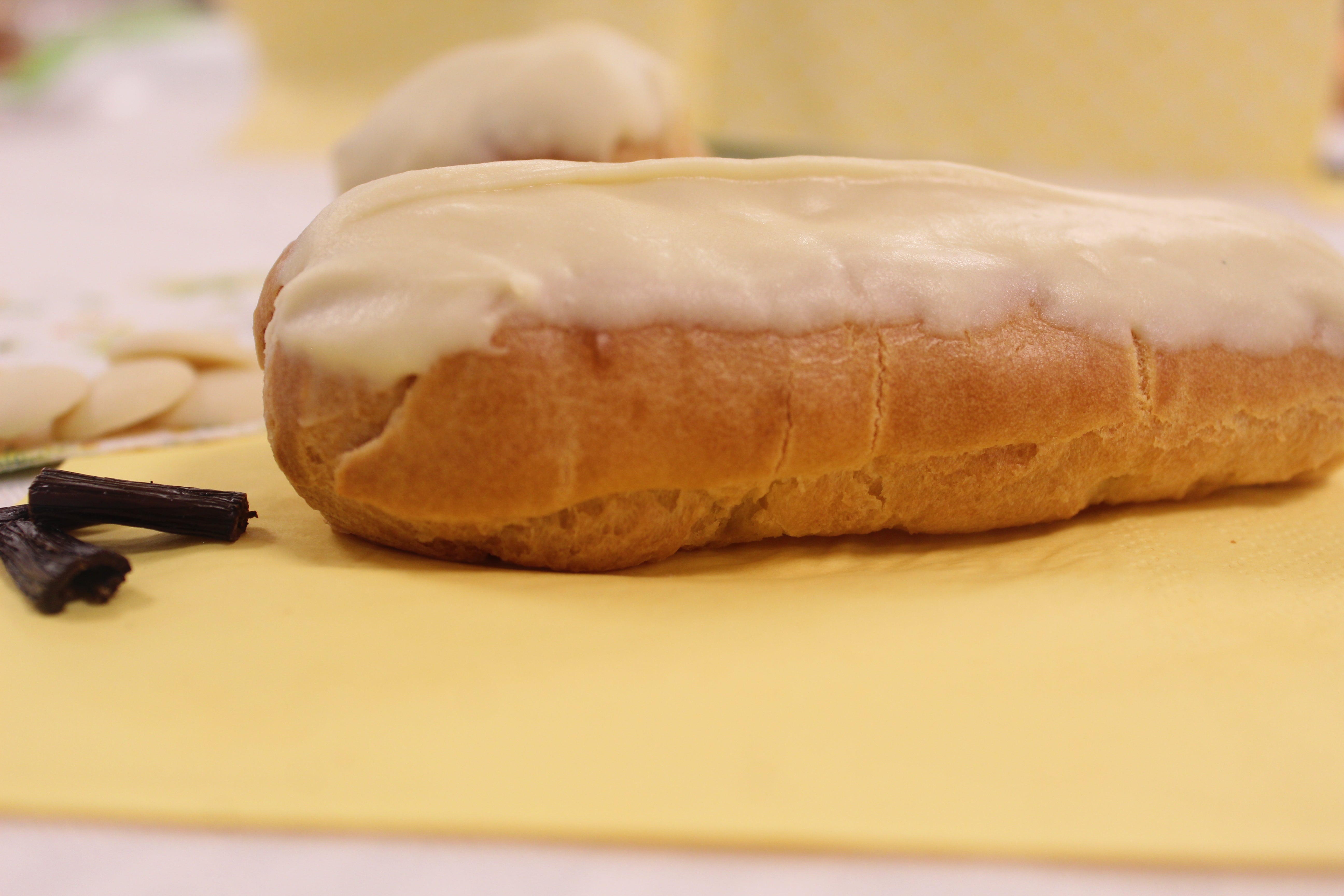 Organic Vanilla Eclairs - Set of four